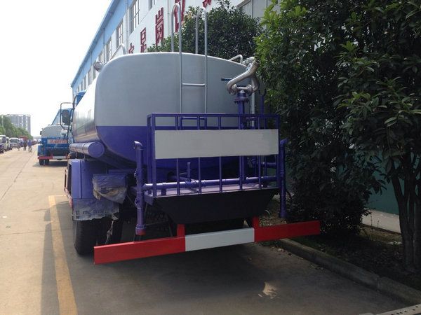 东风145洒水车