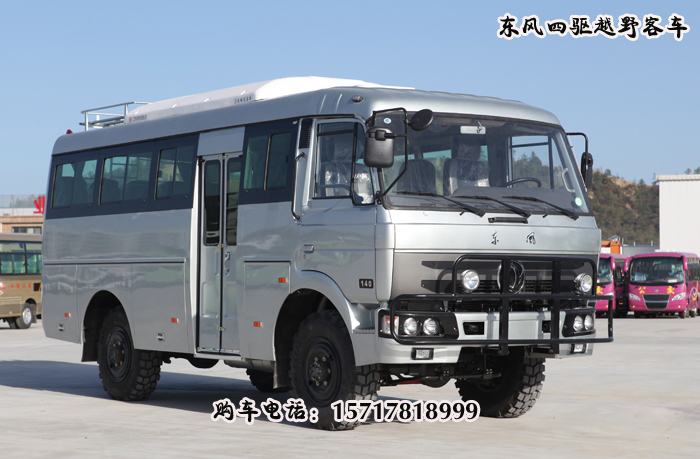 四驱越野客车