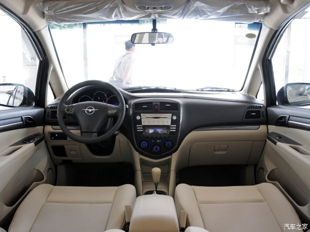 海马汽车 普力马 2014款 1.6L 自动7座乐享版